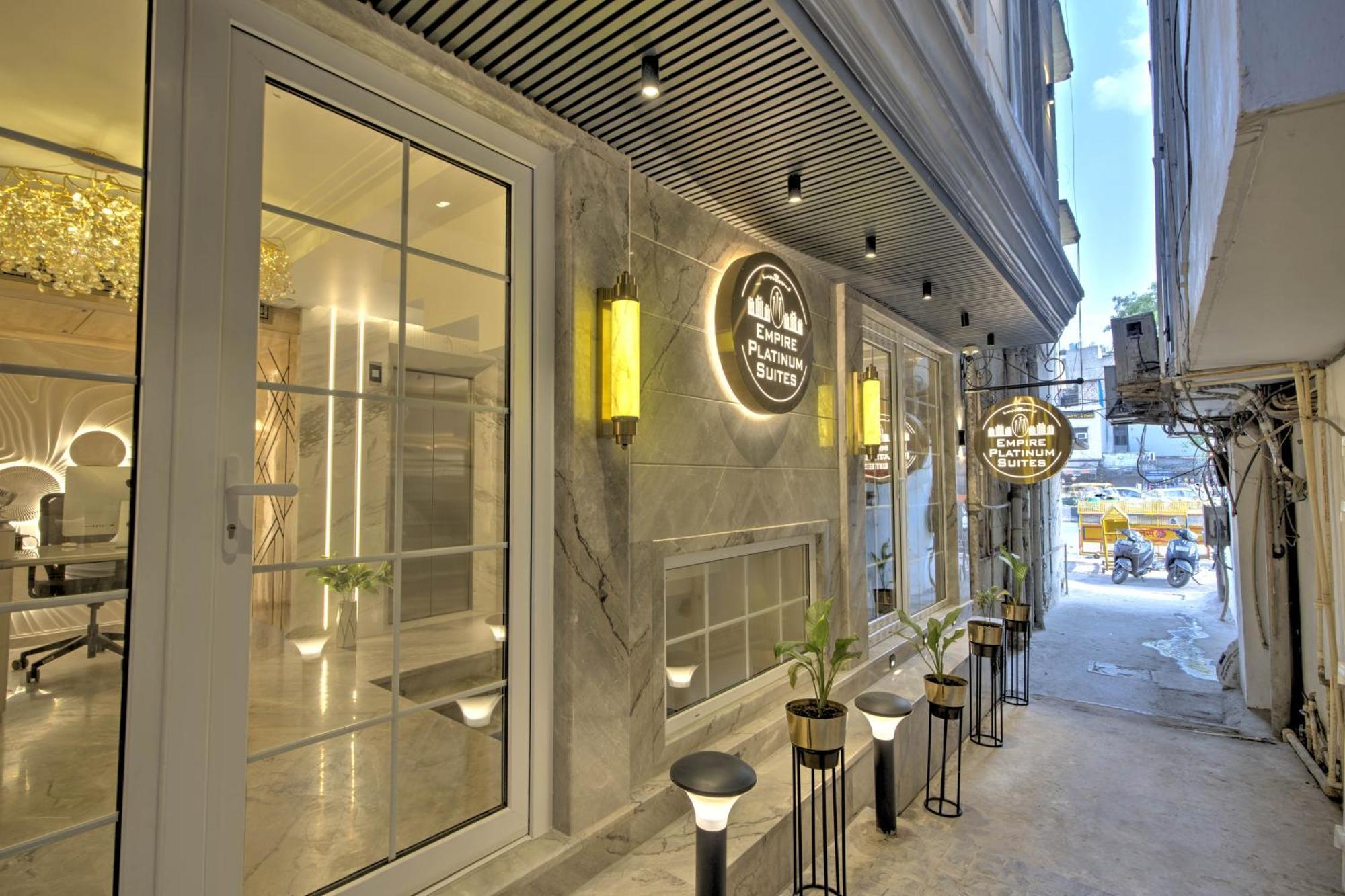 Empire Platinum Suites 新德里 外观 照片