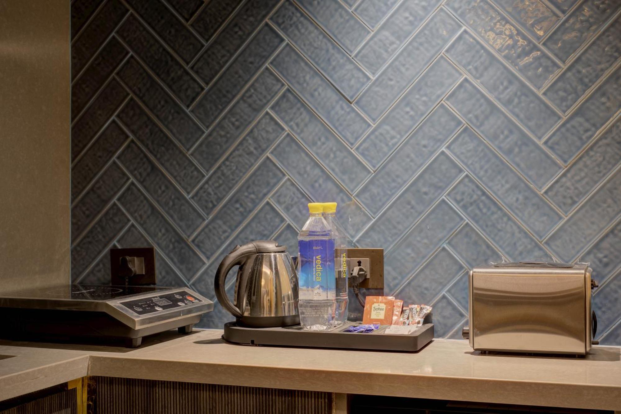Empire Platinum Suites 新德里 外观 照片